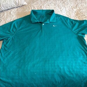 Nike Men's Green Polo Shirt